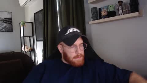 chrismg89 online show from October 1, 8:02 pm