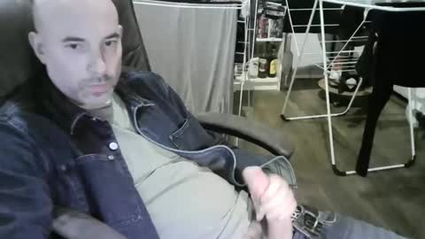 Snapshot of chrisprngr chatting on October 10, 4:01 pm chrisprngr online show from October 10, 4:01 pm