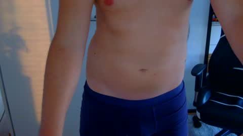 chriss898989 online show from August 3, 5:52 pm