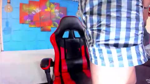 chrissevanss online show from February 24, 8:42 pm