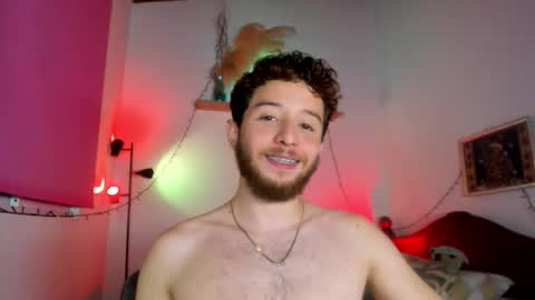 Hi dont forguet to follow me    online show from December 5, 2:40 am