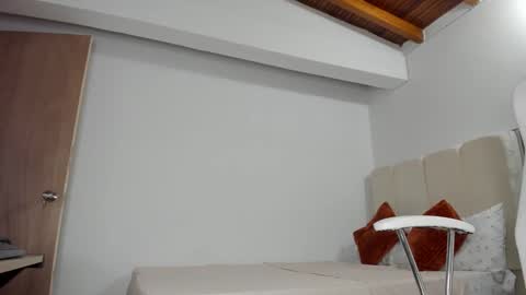 Petite Horny and chistoper  dick online show from March 11, 12:17 pm