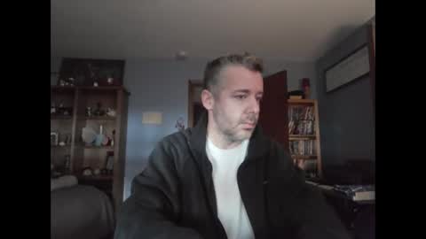 chrisw8121 online show from February 7, 6:46 pm