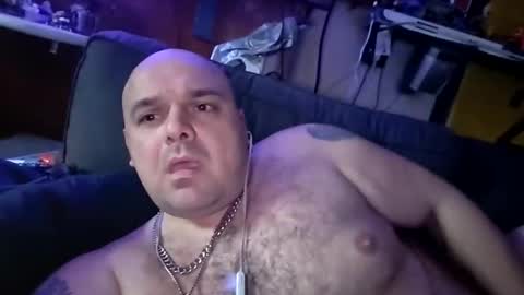 chubbyman40 online show from May 18, 4:18 am