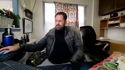 chuck7891 online show from October 28, 7:49 pm