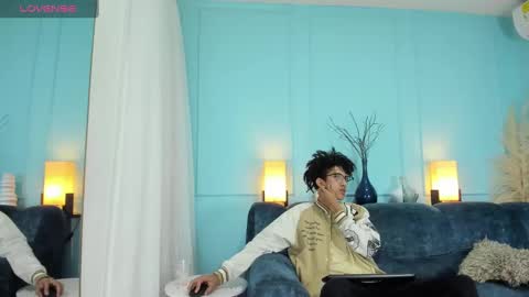 Cj Bocanegra online show from January 29, 12:24 pm