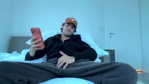 ckeefer96 online show from August 3, 11:54 pm