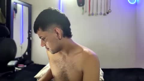 Clarentz bby online show from February 5, 1:12 am