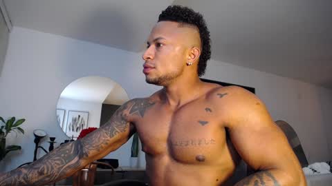 clark_strong online show from December 10, 8:38 pm