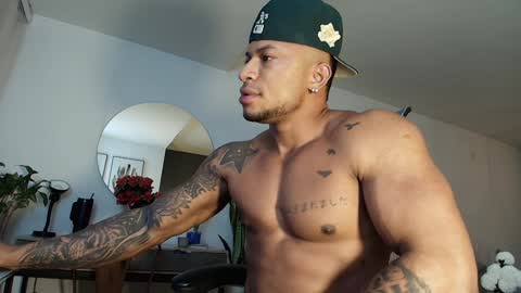 clark_strong online show from January 12, 10:12 pm