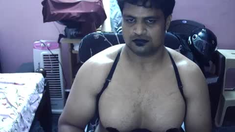 Snapshot of clitorisgspot69 chatting on March 9, 5:28 pm Raj online show from March 9, 5:28 pm