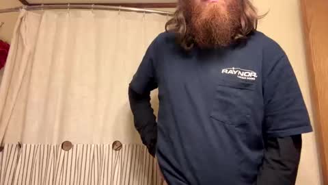 cloverboy1988 online show from January 1, 1:37 pm