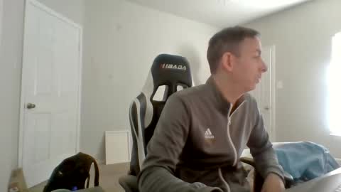 Snapshot of cmypenis chatting on January 5, 7:39 pm Master Bates online show from January 5, 7:39 pm