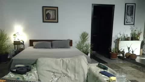 Cool2Buddies online show from August 1, 6:51 pm