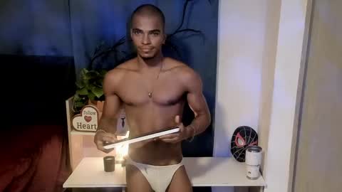 CoreyGlover online show from April 19, 9:31 am