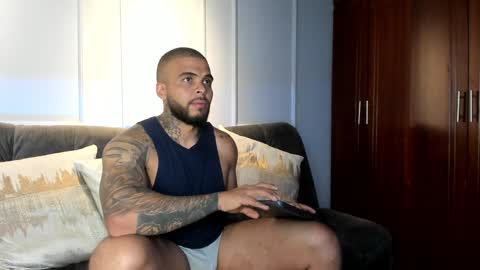 Snapshot of coreymartinez_ chatting on December 13, 12:42 am DaveMonsalve online show from December 13, 12:42 am