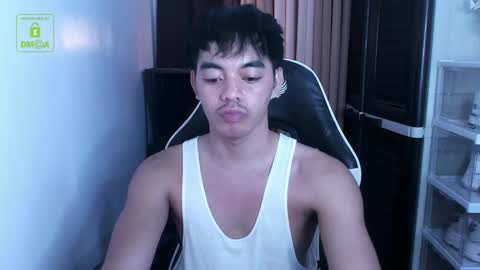 Snapshot of crazyasiancum chatting on December 8, 10:52 am Zion online show from December 8, 10:52 am