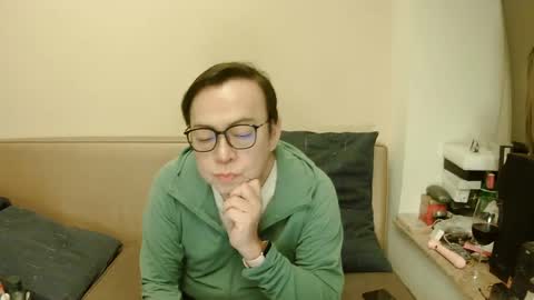 Kelly   online show from March 9, 4:00 pm