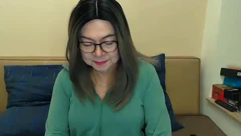 Kelly   online show from March 30, 4:30 pm