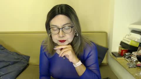 Kelly   online show from February 5, 10:08 am