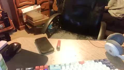 creamfilling1 online show from November 11, 5:45 am