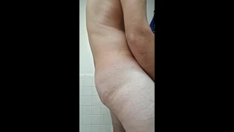 creilly1026 online show from April 24, 10:34 pm