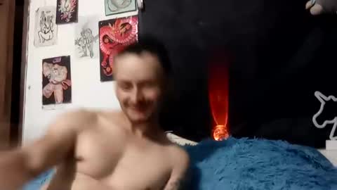 crilin1990 online show from November 3, 10:00 pm