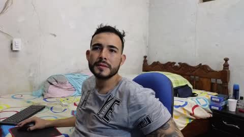 cris_simons online show from December 24, 1:49 am