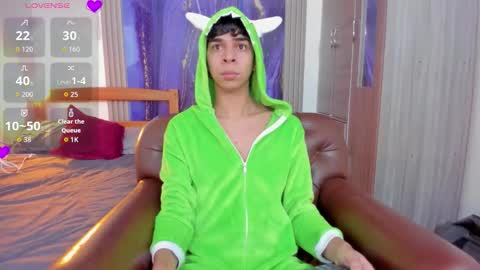 cristhian online show from November 26, 10:40 am