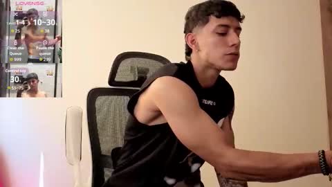 cristopher23  online show from October 22, 2:54 pm