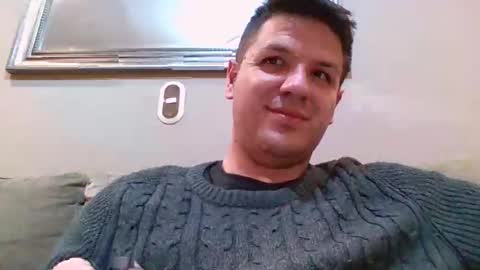 cristopher3042 online show from February 26, 5:09 am