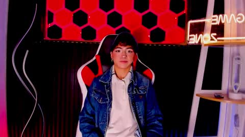 Cristopher  online show from March 29, 8:09 pm