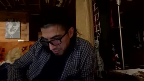 chris online show from March 15, 3:47 am