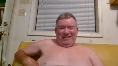 Snapshot of cubeddie chatting on September 11, 2:43 am cubeddie online show from September 11, 2:43 am