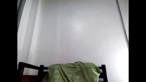 Snapshot of cucaio18 chatting on December 28, 2:33 am BIG UNCUT HARD COCK online show from December 28, 2:33 am