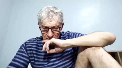 Snapshot of cucaio18 chatting on September 19, 2:23 am BIG UNCUT HARD COCK online show from September 19, 2:23 am
