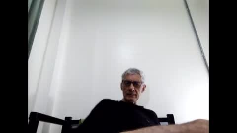 Snapshot of cucaio18 chatting on January 2, 11:52 am BIG UNCUT HARD COCK online show from January 2, 11:52 am
