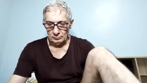 Snapshot of cucaio18 chatting on September 18, 12:45 am BIG UNCUT HARD COCK online show from September 18, 12:45 am