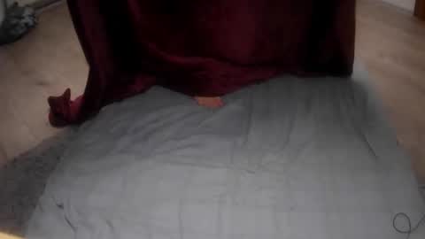 cumandfeetboy online show from October 7, 5:39 pm