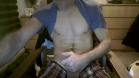 Snapshot of cumbigdick311 chatting on March 2, 1:04 am cumbigdick311 online show from March 2, 1:04 am