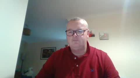 Snapshot of curiousax77 chatting on December 10, 10:17 am curiousax77 online show from December 10, 10:17 am
