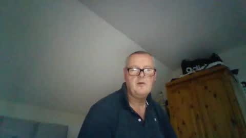 curiousax77 online show from December 18, 10:55 am