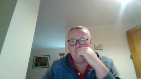 Snapshot of curiousax77 chatting on January 12, 12:01 pm curiousax77 online show from January 12, 12:01 pm