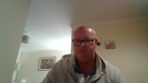 Snapshot of curiousax77 chatting on March 4, 12:55 pm curiousax77 online show from March 4, 12:55 pm