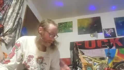 Snapshot of curtisbaldwin805 chatting on October 25, 10:44 pm Curtisdow420 online show from October 25, 10:44 pm