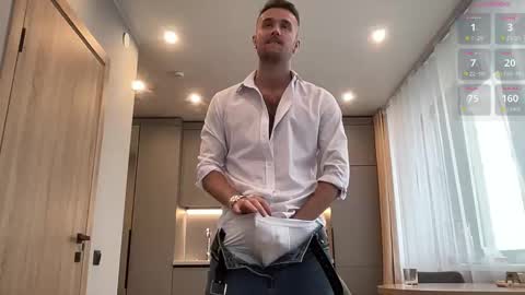 cute_skywalker online show from October 14, 6:53 am