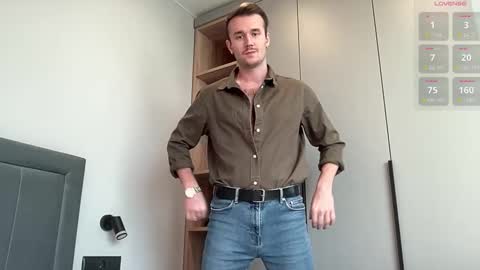 cute_skywalker online show from September 17, 3:13 pm