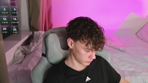 Thomas -  online show from March 29, 7:14 pm