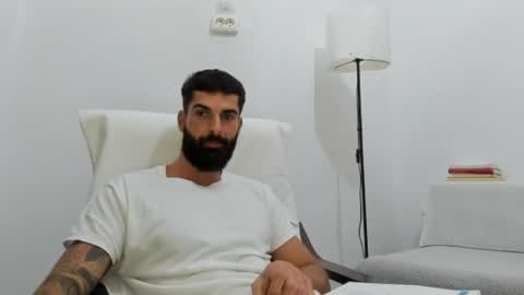 cuteeboy online show from October 15, 2:35 pm