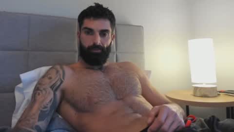 cuteeboy online show from December 30, 10:34 pm